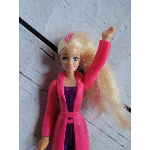 McDonald's Barbie pink robe Mattel 2016 toy figure - Picture 2 of 6